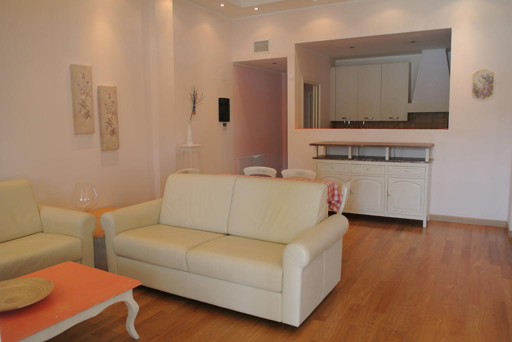 Giardino Dei Colori Dianella Appartamenti Pool Relax &Family Friendly Toscolano Maderno Chambre photo