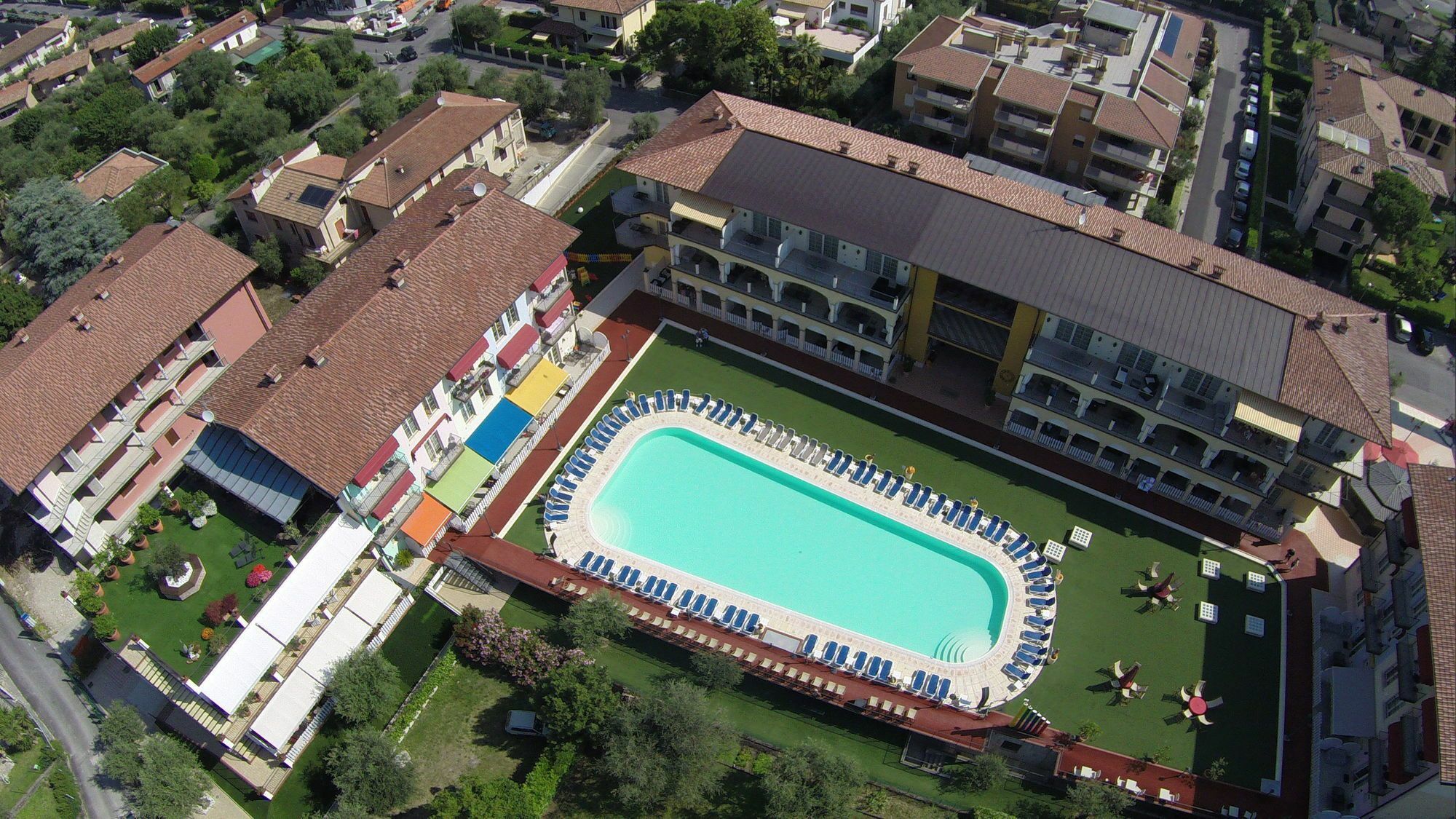 Giardino Dei Colori Dianella Appartamenti Pool Relax &Family Friendly Toscolano Maderno Extérieur photo